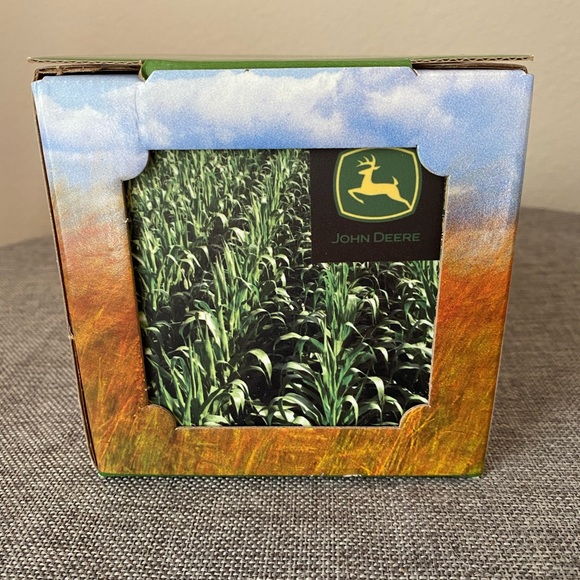 John Deere Mug and Coaster Set in original packaging. - Picture 11 of 12